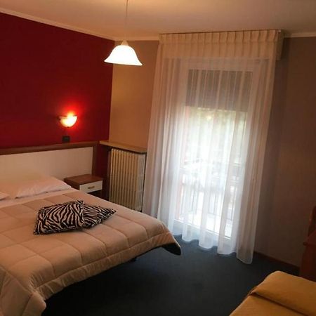 Hotel Cortina Гарда Экстерьер фото