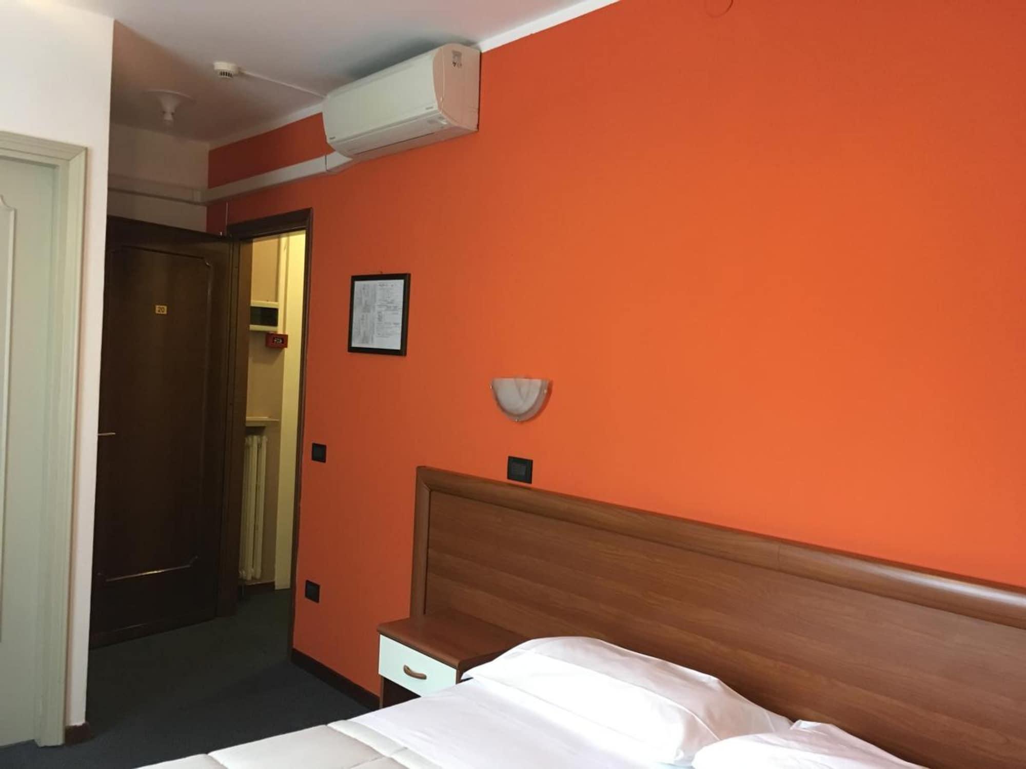 Hotel Cortina Гарда Экстерьер фото